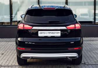Подержанный автомобиль Geely Atlas Pro 2024 года (4 фото)