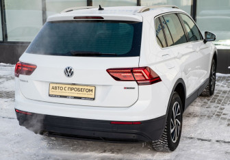 Подержанный автомобиль Volkswagen Tiguan 2018 года (5 фото)