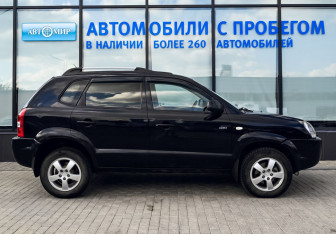 Подержанный автомобиль Hyundai Tucson 2007 года (6 фото)