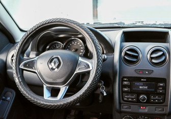 Подержанный автомобиль Renault Duster 2020 года (14 фото)