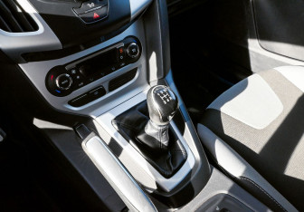 Подержанный автомобиль Ford Focus Hatchback 2012 года (12 фото)