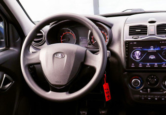 Подержанный автомобиль LADA (ВАЗ) Granta Liftback 2020 года (17 фото)