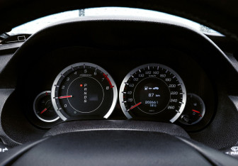 Подержанный автомобиль Honda Accord Sedan 2011 года (12 фото)