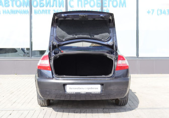 Подержанный автомобиль Renault Megane Sedan 2007 года (21 фото)