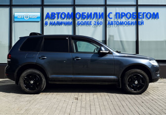 Подержанный автомобиль Volkswagen Touareg 2007 года (6 фото)