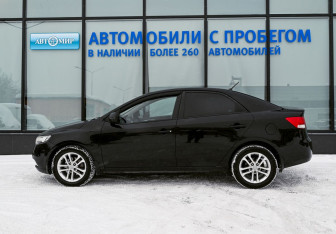 Подержанный автомобиль Kia Cerato Sedan 2010 года (2 фото)