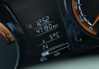 Подержанный автомобиль LADA (ВАЗ) Granta Wagon 2020 года (16 фото)