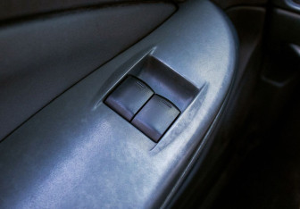 Подержанный автомобиль Nissan Almera Classic 2007 года (12 фото)