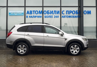 Подержанный автомобиль Chevrolet Captiva 2007 года (6 фото)