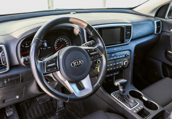 Подержанный автомобиль Kia Sportage 2018 года (14 фото)