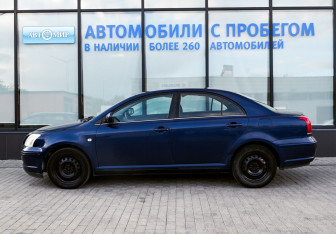 Подержанный автомобиль Toyota Avensis Liftback 2005 года (2 фото)