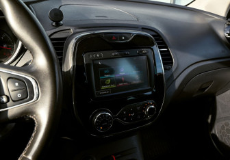 Подержанный автомобиль Renault Kaptur 2018 года (11 фото)