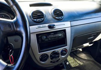 Подержанный автомобиль Chevrolet Lacetti Hatchback 2005 года (11 фото)