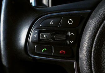 Подержанный автомобиль Kia Sportage 2017 года (13 фото)