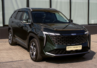 Подержанный автомобиль Geely Atlas 2024 года (7 фото)