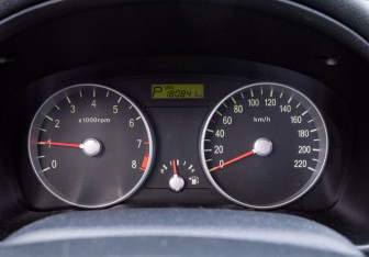 Подержанный автомобиль Hyundai Verna Sedan 2007 года (16 фото)