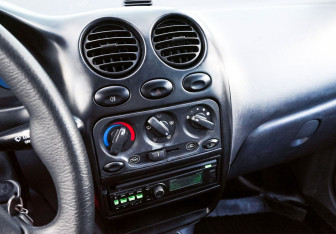 Подержанный автомобиль Daewoo Matiz 2008 года (12 фото)