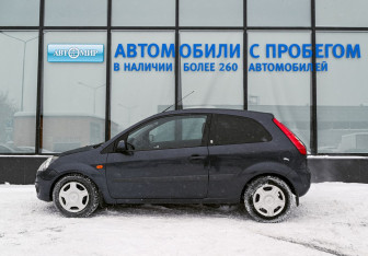 Подержанный автомобиль Ford Fiesta Hatchback 2007 года (2 фото)