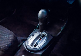 Подержанный автомобиль Honda Fit 2013 года (12 фото)