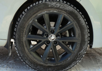 Подержанный автомобиль Skoda Rapid Liftback 2016 года (21 фото)