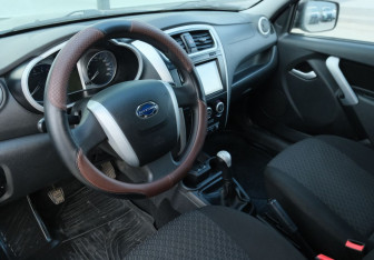 Подержанный автомобиль Datsun on-DO 2015 года (9 фото)