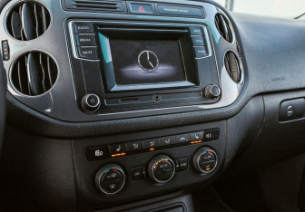 Подержанный автомобиль Volkswagen Tiguan 2016 года (16 фото)