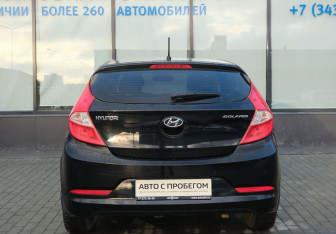 Подержанный автомобиль Hyundai Solaris Hatchback 2015 года (4 фото)