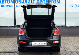 Подержанный автомобиль Chevrolet Cruze Hatchback 2012 года (18 фото)