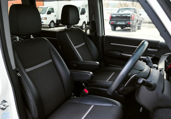 Подержанный автомобиль Honda Stepwgn 2016 года (15 фото)