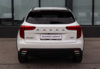 Подержанный автомобиль Haval Jolion 2024 года (4 фото)
