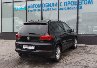 Подержанный автомобиль Volkswagen Tiguan 2016 года (5 фото)