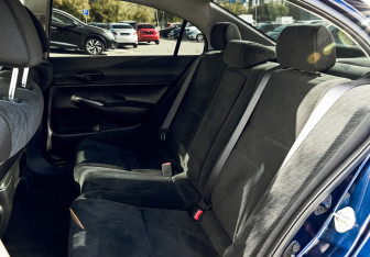 Подержанный автомобиль Honda Civic Sedan 2011 года (15 фото)