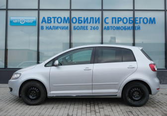 Подержанный автомобиль Volkswagen Golf Plus 2009 года (2 фото)