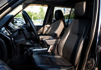 Подержанный автомобиль Land Rover Discovery 2008 года (17 фото)