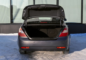 Подержанный автомобиль Geely Emgrand EC7 Sedan 2014 года (18 фото)