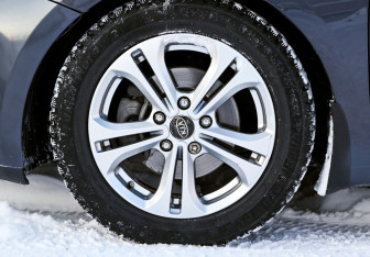 Подержанный автомобиль Kia Ceed Hatchback 2012 года (22 фото)