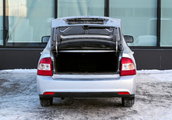 Подержанный автомобиль LADA (ВАЗ) Priora Sedan 2014 года (18 фото)