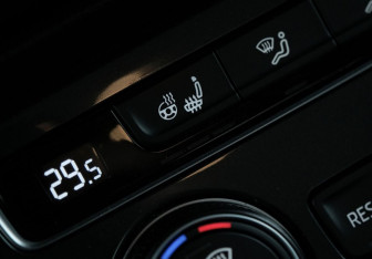 Подержанный автомобиль Volkswagen Tiguan 2020 года (13 фото)