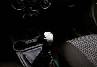 Подержанный автомобиль Renault Duster 2014 года (21 фото)