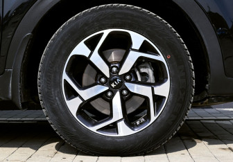 Подержанный автомобиль Kia Sportage 2021 года (21 фото)