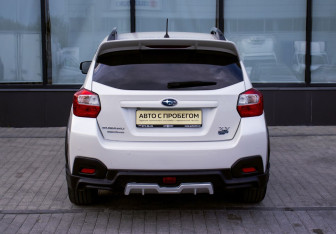 Подержанный автомобиль Subaru XV 2014 года (4 фото)