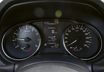 Подержанный автомобиль Nissan X-Trail 2019 года (9 фото)