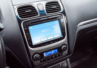 Подержанный автомобиль Geely Emgrand EC7 Sedan 2014 года (14 фото)