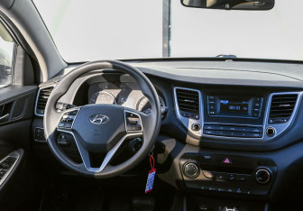 Подержанный автомобиль Hyundai Tucson 2016 года (16 фото)