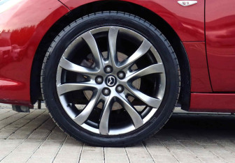 Подержанный автомобиль Mazda 6 Liftback 2012 года (19 фото)