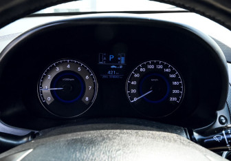 Подержанный автомобиль Hyundai Solaris Hatchback 2014 года (9 фото)