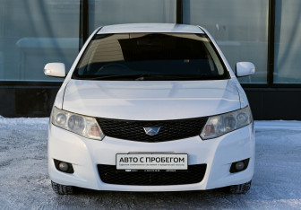 Подержанный автомобиль Toyota Allion 2010 года (8 фото)