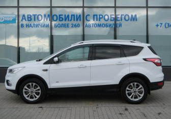 Подержанный автомобиль Ford Kuga 2019 года (2 фото)