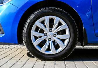 Подержанный автомобиль Hyundai Solaris Sedan 2017 года (22 фото)