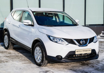 Подержанный автомобиль Nissan Qashqai 2016 года (7 фото)
